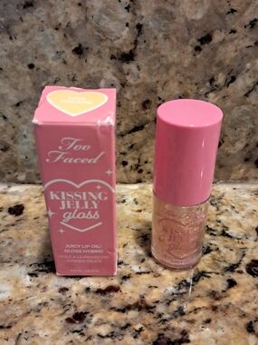 Too Faced Kissing Jelly Gloss - Pina Colada